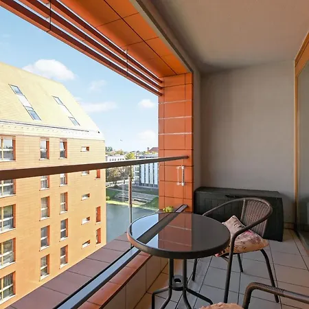 Aura Triapart Apartment
